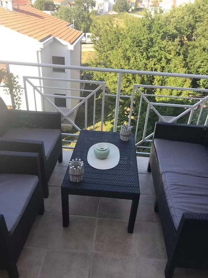 Apartman Mikec Διαμέρισμα Njivice